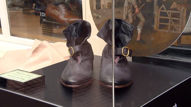 Schilderij als inspiratie voor schoen