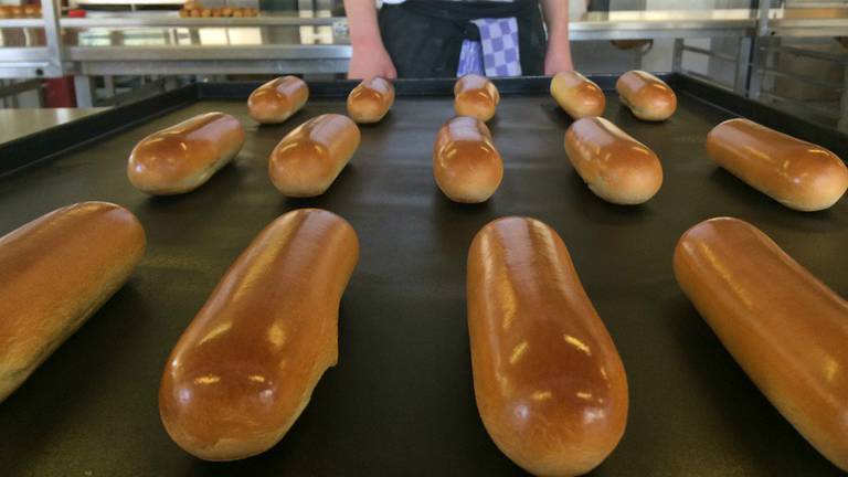 Wie bakt het Lekkerste Brabantse Worstenbroodje? Nog even en dan weten we het. 