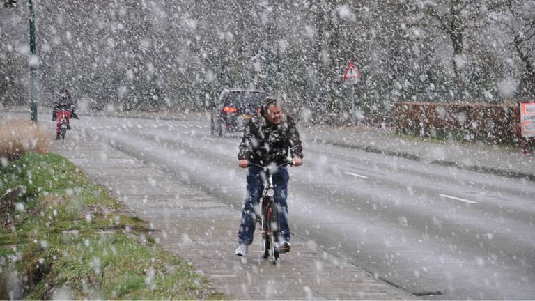 Sneeuwbuien in Oost-Brabant (Foto: Ben Saanen)