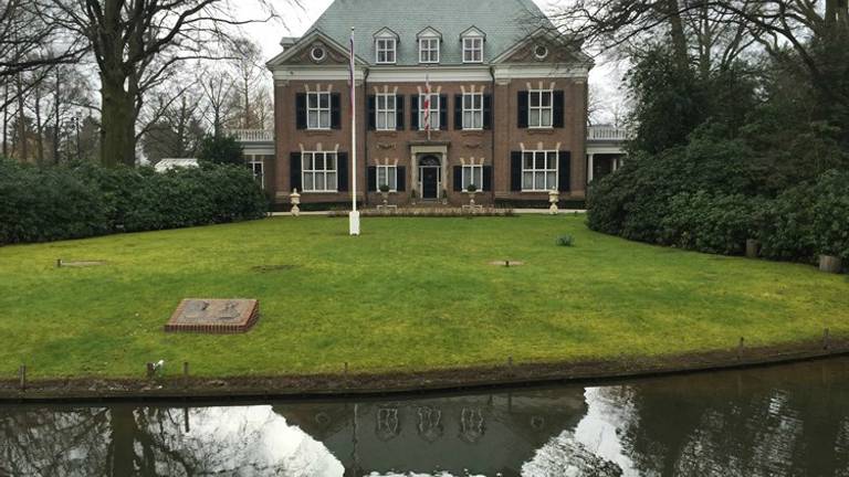 De villa in Eindhoven waar de diefstal werd gepleegd (foto: Hans Janssen).