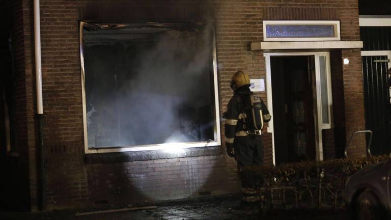 Bij de twee brand werd de hele benedenverdieping verwoest. Foto: SQ Vision