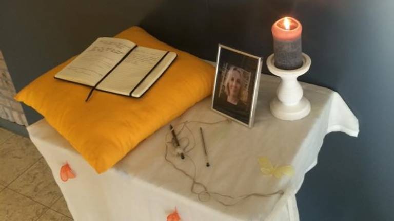Gedenkhoekje Dollie Hanssen op Van Haestrechtcollege