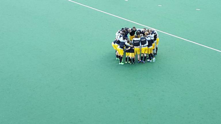 Hockeymannen HC Den Bosch spelen zich veilig na zege op Voordaan