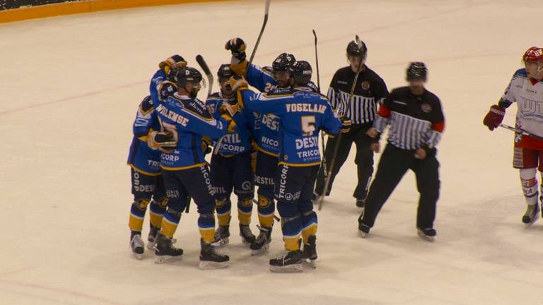 Trappers wint van Moskitos Essen. 