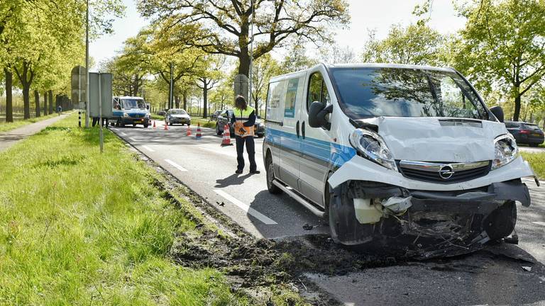 Geen gewonden, wel file na het ongeluk op de N65. Foto: Toby de Kort/De Kort Media