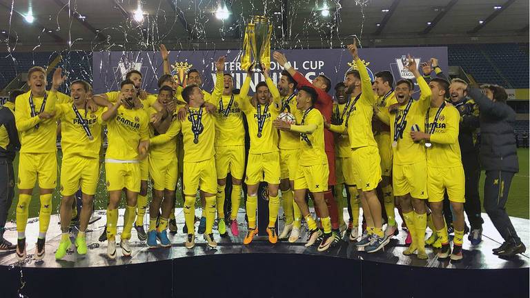 Villarreal viert de zege. (Foto: Twitter Villarreal).