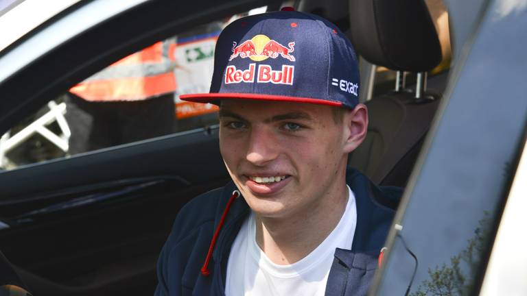 Max Verstappen in zijn auto bij Wings for Life World Run. Foto: Perry Roovers/ SQ Vision