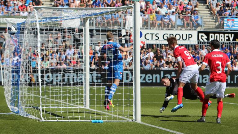 Luuk de Jong werd zondag kampioen met PSV