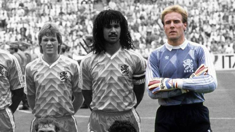 Supersonische snelheid verlamming markt Gezocht: het keepersshirt van het Nederlands elftal tijdens EK '88, Hans  van Breukelen wil het terug - Omroep Brabant