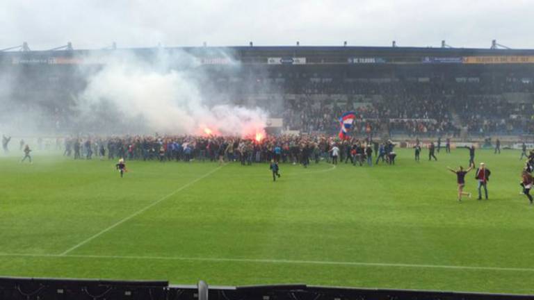 Feest op het veld in Tilburg.