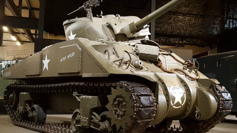 De Sherman-tank, die gebruikt werd door de Canadese troepen in West-Brabant en Zeeland. (foto: archief)