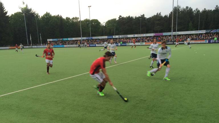 HC Tilburg wint eerste play-offwedstrijd tegen Schaerweijde (foto: Arjan van der Giessen).