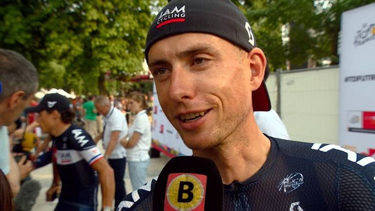 Stef Clement in de kleuren van IAM Cycling