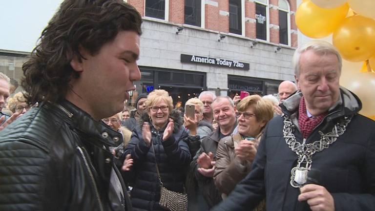 Roy Donders onthulde zijn tegel vorig jaar