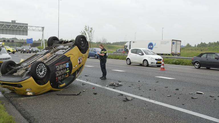 Vier mensen raakten gewond. (Foto: Tom van der Put/SQ Vision)