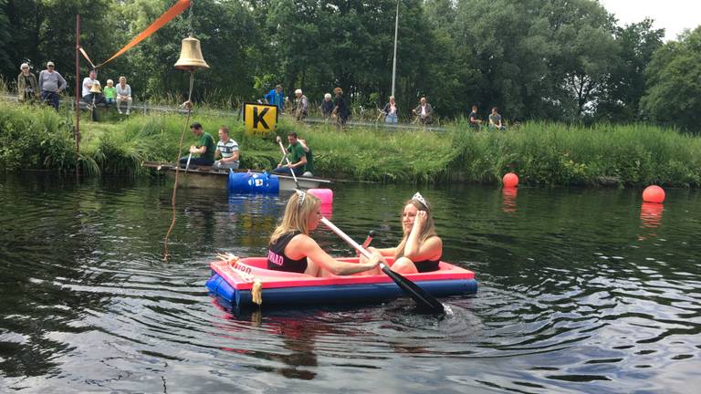 Badkuipenrace in Aarle-Rixtel