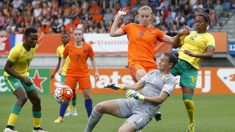 Vivianne Miedema in actie. (Foto: VI Images)