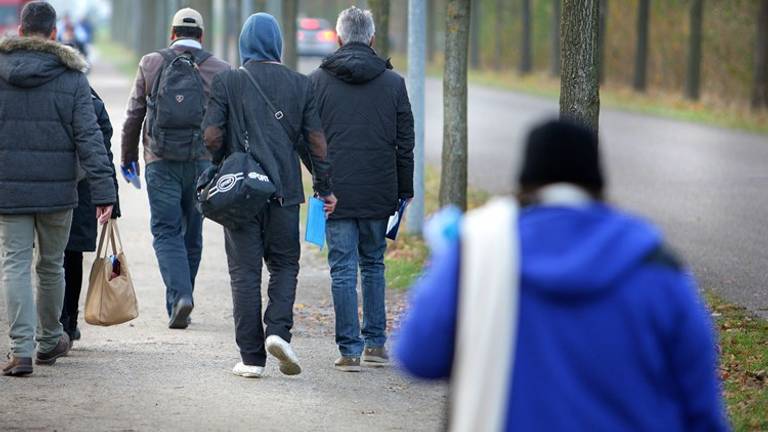 'Gelukzoekers verpesten het voor echte vluchtelingen'