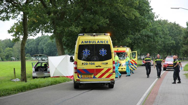 De hulpdiensten konden niets meer voor het slachtoffer betekenen. (Foto: Christiaan Traets)