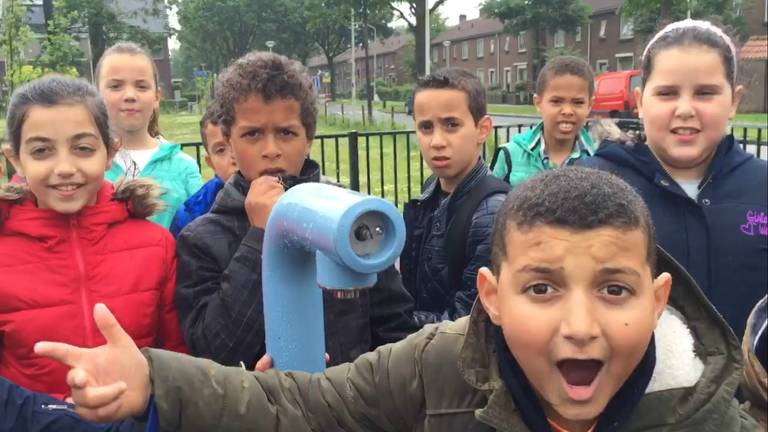 Gezonde waterkraan op schoolplein in Roosendaal