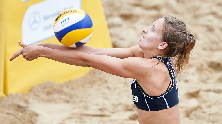 Sophie van Gestel passt. (Foto: FIVB)