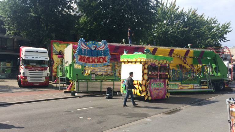 Na tien dagen zwaaien en zwieren op de Tilburgse Kermis is het opruimen en afbreken geblazen