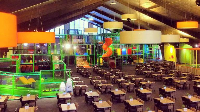 De indoor speeltuin Monkey Town in Veghel. (Foto: Facebook)