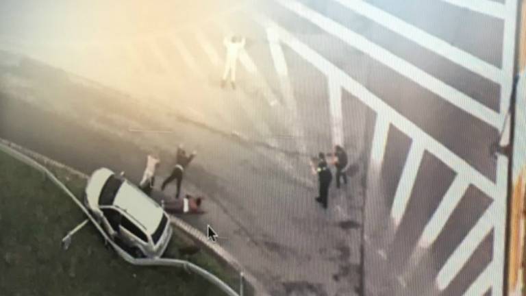 Na de crash wist de politie de vier mannen in te rekenen. 