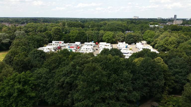 Kermisdorp verreijst in Tilburg