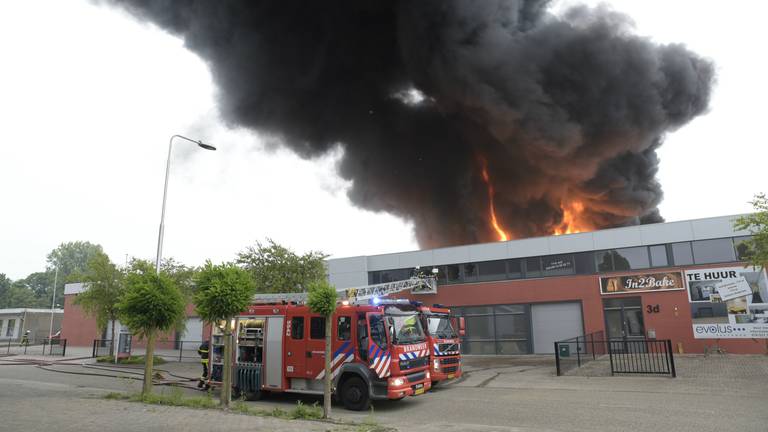 Brandweercommandant Nico Koolen over de brand in Etten-Leur