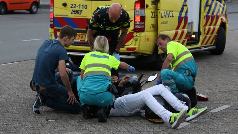 Gewonde bij ongeluk Boschdijk (foto: Gabor Heeres / SQ Vision)