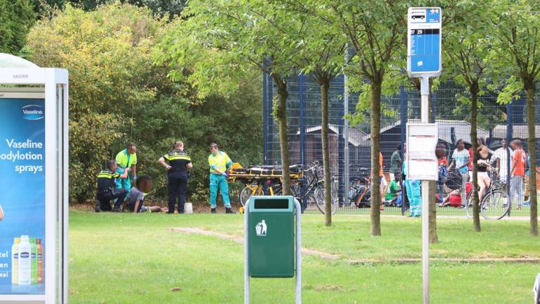 Een jongen werd in zijn been geraakt. (Archieffoto: SQ Vision)