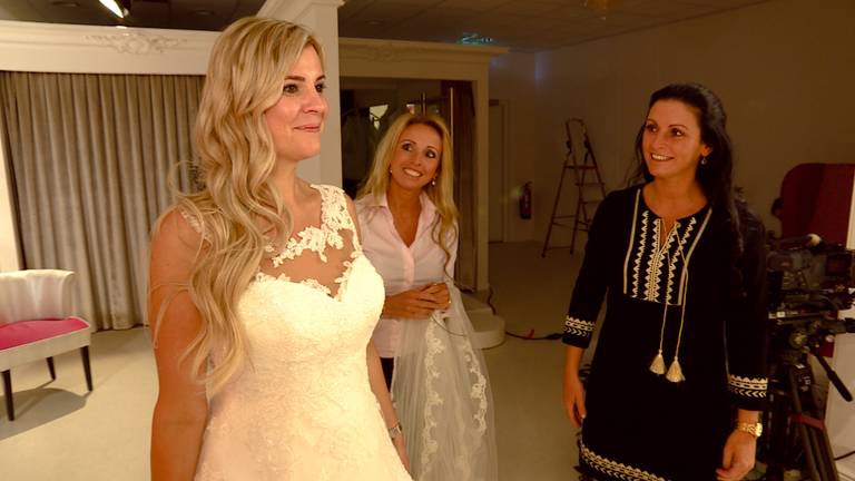 Opnames Say Yes To The Dress In Deurne Zitten Erop Hier Zijn We