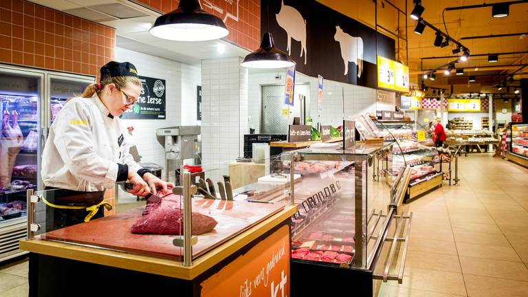 Poepbacterie op tartaar en biefstuk van Jumbo