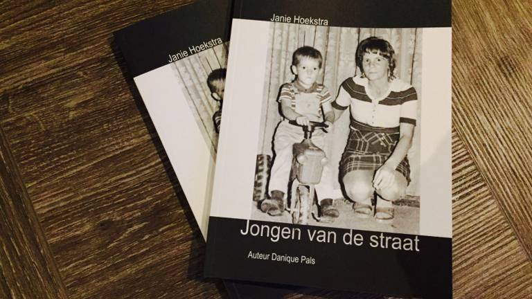 Het boek "Jongen van de straat"  