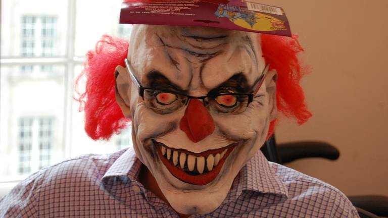 Jochies achtervolgd door horrorclown