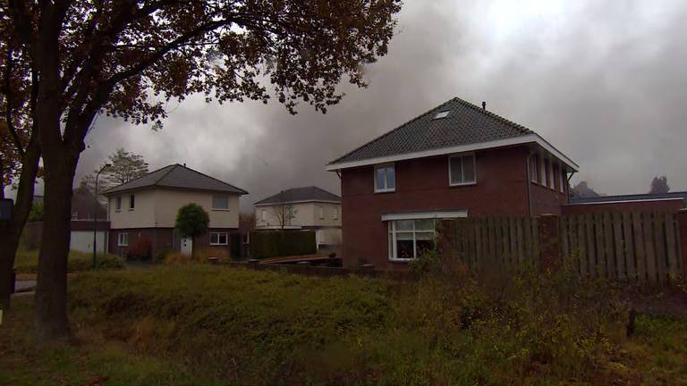 Rookwolken boven Someren-Heide