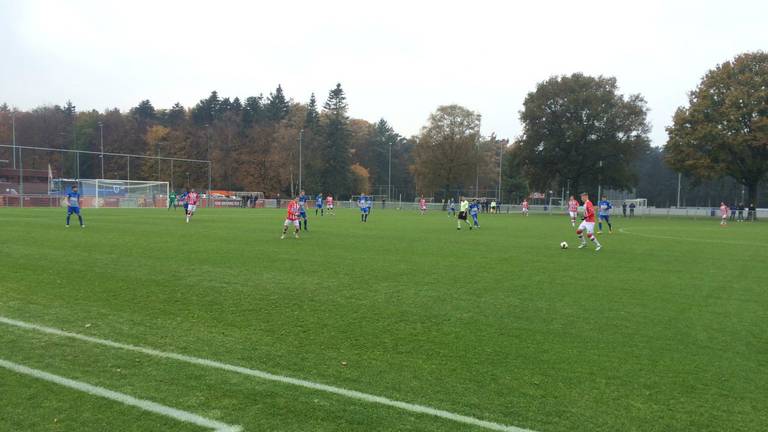 PSV oefende op De Herdgang tegen Racing Genk. (Foto: PSV/Twitter)