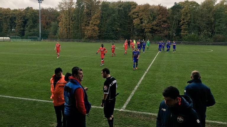 Willem II oefende tegen Standard Luik. (Foto: Standard Luik/Twitter)