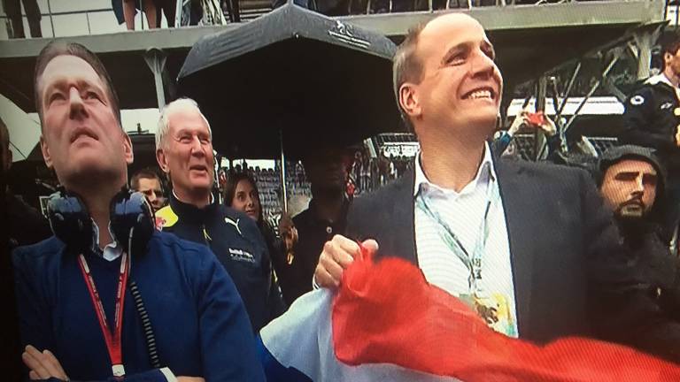 Max Verstappen Bezorgt Sponsor Frits Van Eerd Een Brede Lach Na Opzienbarende Inhaalrace Omroep Brabant