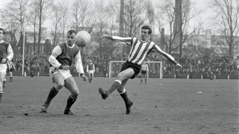 Willy van der Kuijlen scoorde maar liefst 308 keer voor PSV. (Foto: ANP)