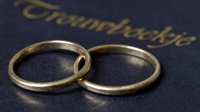 Een algemene foto van trouwringen, dit zijn dus niet de ringen van Theo en Mien