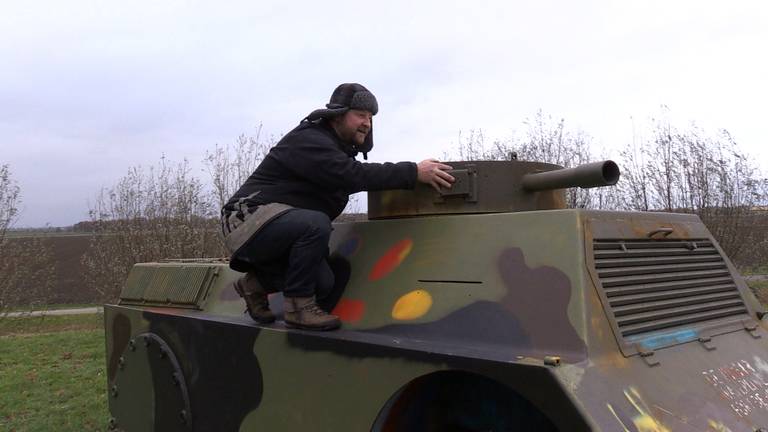 gebaar schuif onderwijzen Psst, raket en tank kopen? Fort de Hel moet sluiten - Omroep Brabant