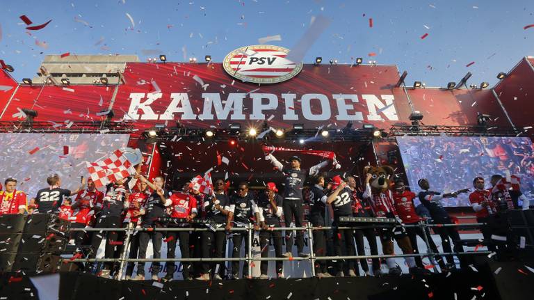 PSV kampioen 2016 (foto: VI Images)