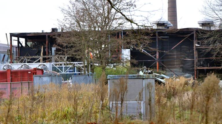 De sporen van de brand in de Faamfabriek in Breda zijn nog goed zichtbaar