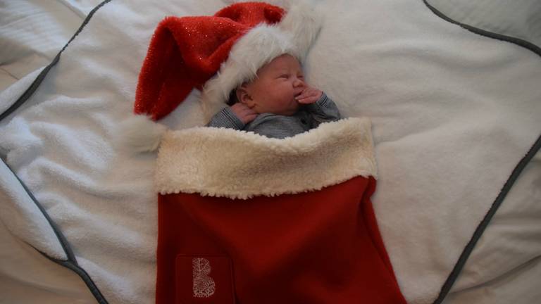 De kleine Sebastiaan werd op tweede kerstdag geboren. (Foto: Bart Kuipers)