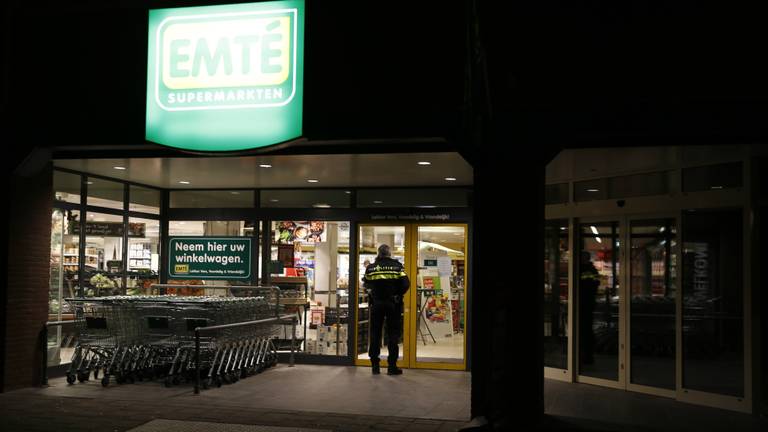 Emté overvallen in Boxmeer. (foto: SK-Media)