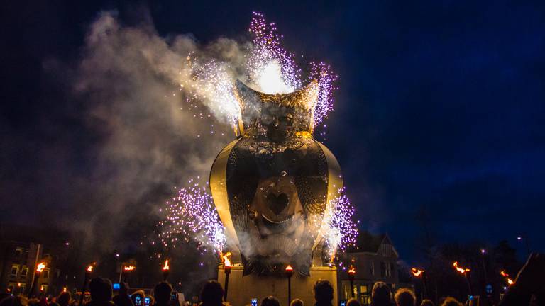 Den Bosch sluit met een feestje op het Wilhelminaplein het Jeroen Boschjaar af 