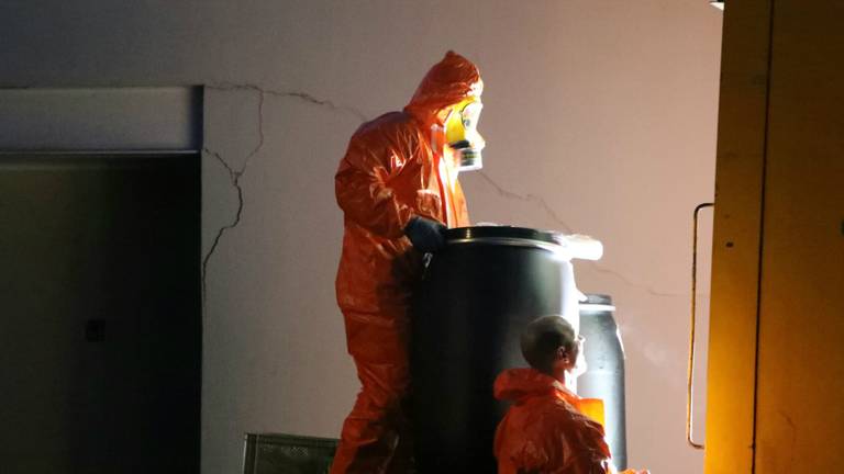 Criminelen dumpen vrachtwagen vol drugsafval midden in woonwijk in Kaatsheuvel