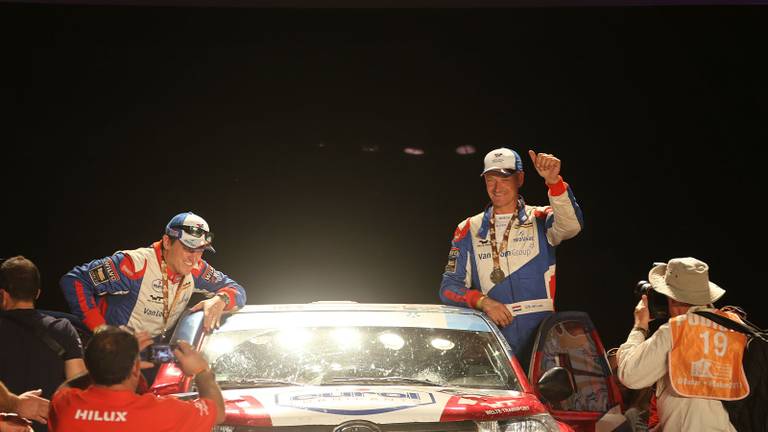 Erik van Loon stond met 'gemengde gevoelend' aan de finish van de Dakar Rally (foto Willy Weyens)